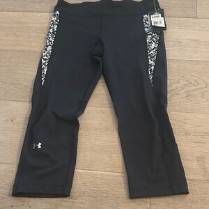 NWT Under Armour Leggings Black sz M